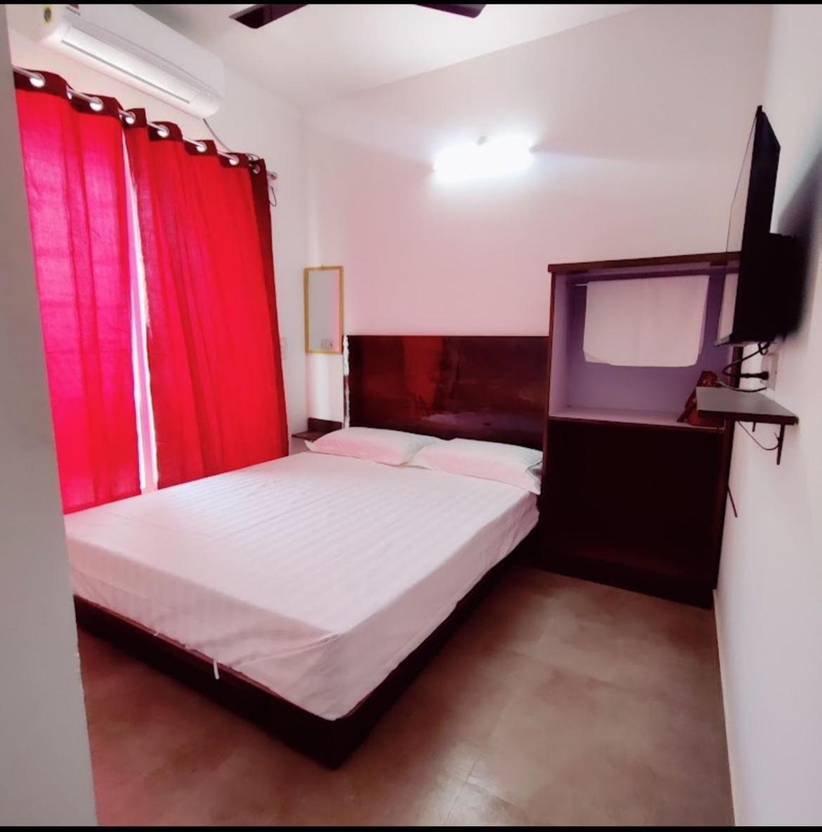 Seanest Hotel Алибаг Екстериор снимка